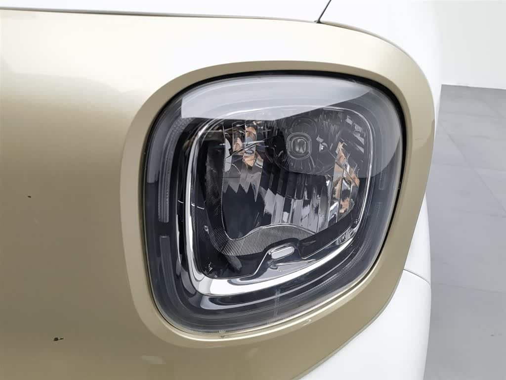 2024 Besturn Bestune Pony White, 16,400 km, China export – photo 7