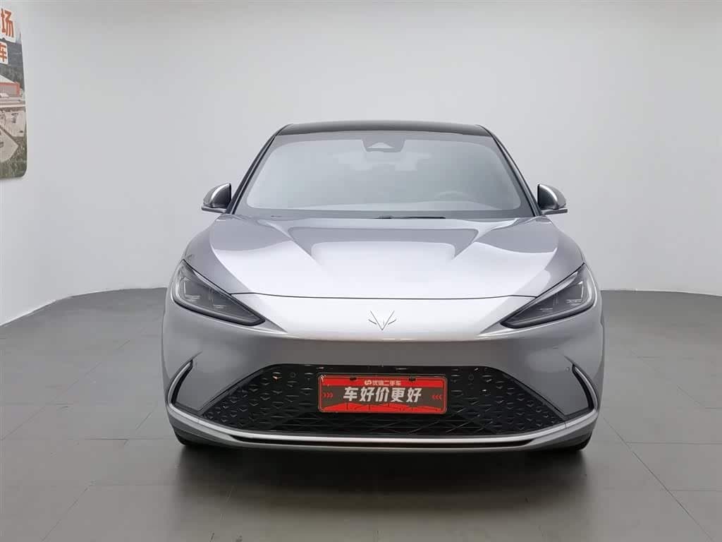 2022 Arcfox Alpha S 银灰色, 62,500 km, China export – photo 3