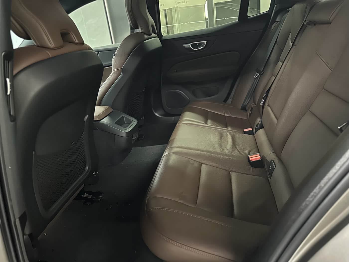 2021 Volvo S60 Champagne, 30,000 km, China export – photo 13