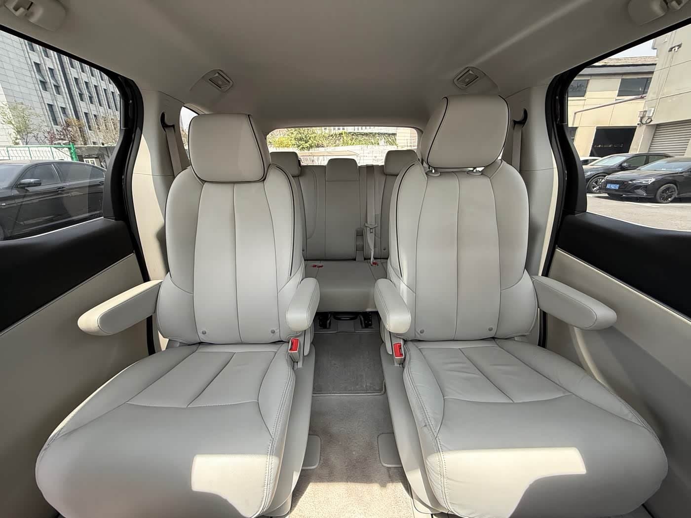 2020 Buick GL8 Champagne, 80,000 km, China export – photo 15