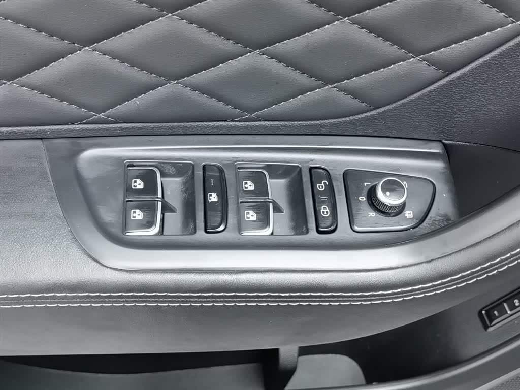 2021 Hongqi HS7 Black, 76,300 km, China export – photo 9