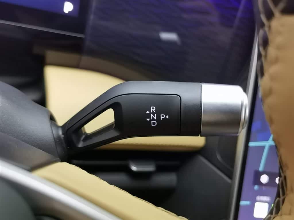 2024 Geely Galaxy Galaxy L7 Black, 47,500 km, China export – photo 13