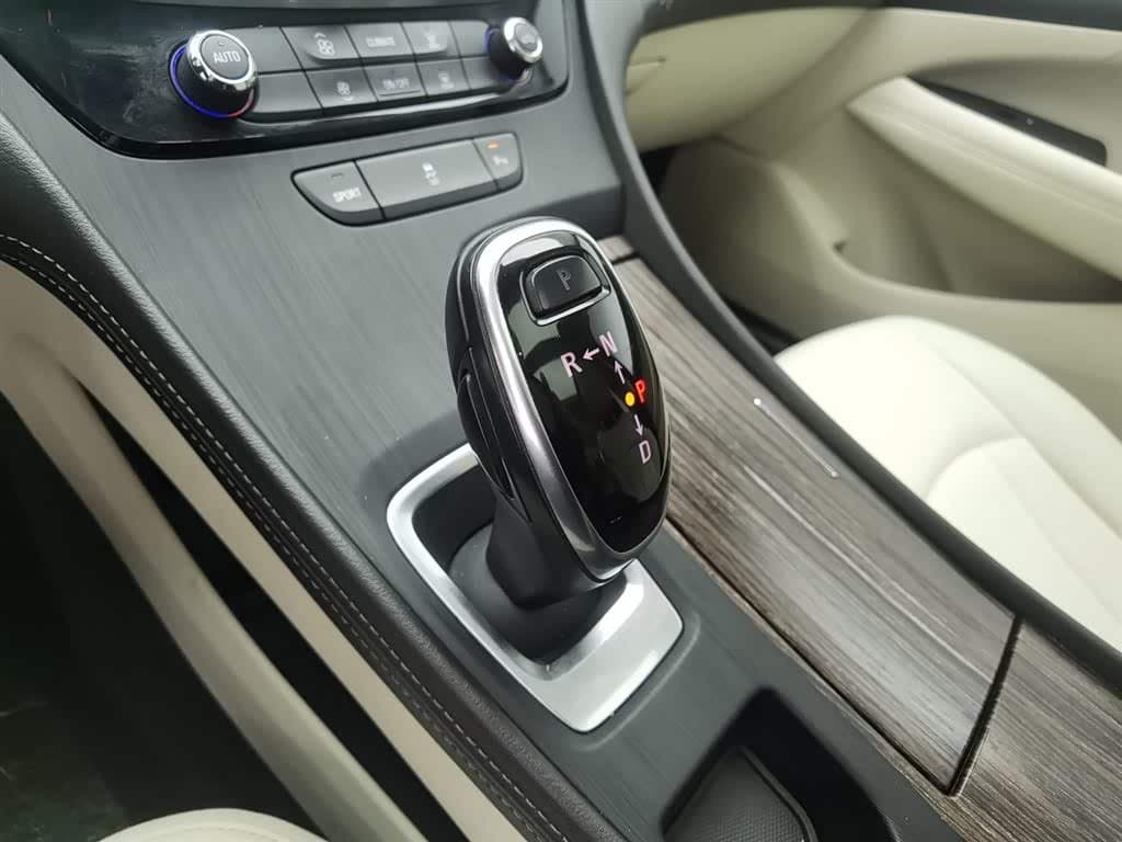 2020 Buick LaCrosse Black, 28,100 km, China export – photo 13