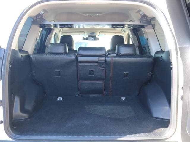2018 Toyota LAND CRUISER PRADO PEARL, 48,000 km, Japan export – photo 9
