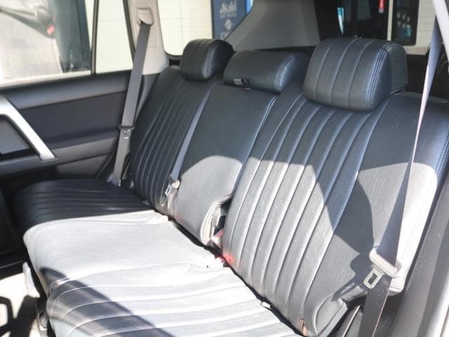 2018 Toyota LAND CRUISER PRADO PEARL, 48,000 km, Japan export – photo 7
