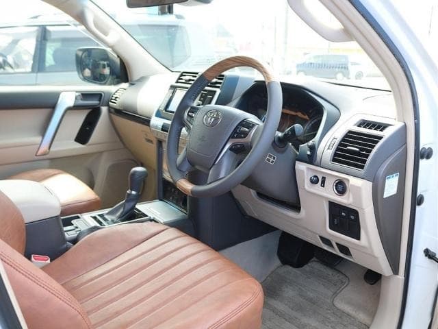 2018 Toyota LAND CRUISER PRADO PEARL, 65,000 km, Japan export – photo 5
