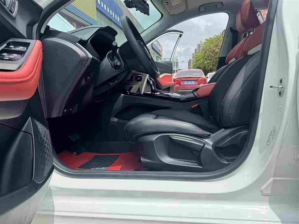 2021 MG MG5 White, 20,000 km, China export – photo 9