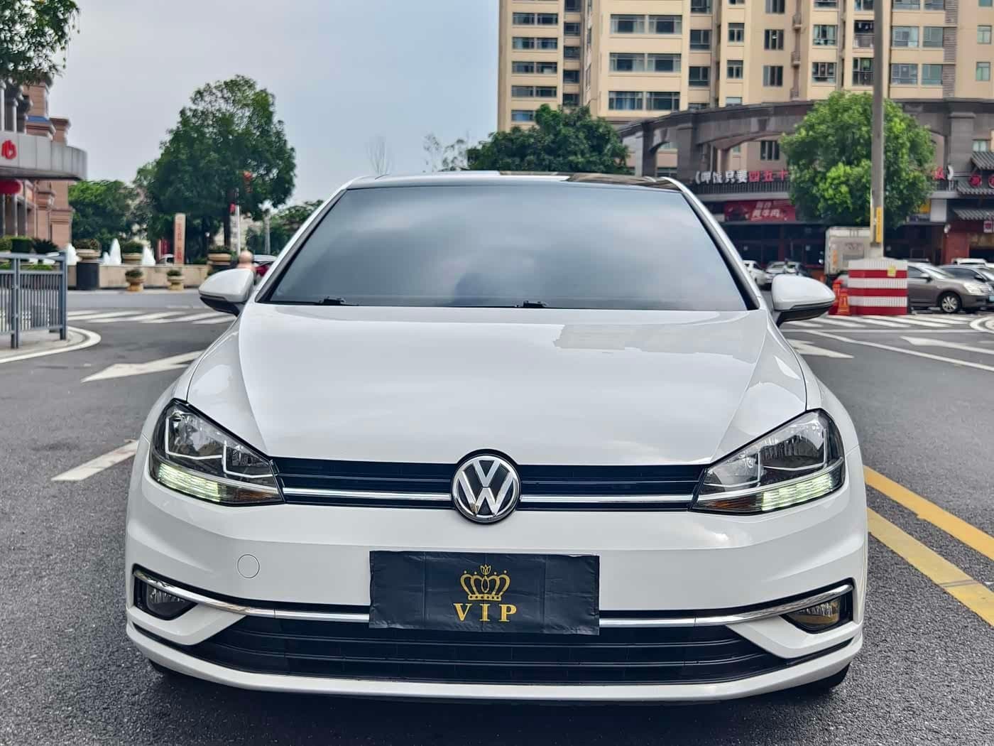2020 Volkswagen Golf White, 60,000 km, China export – photo 2