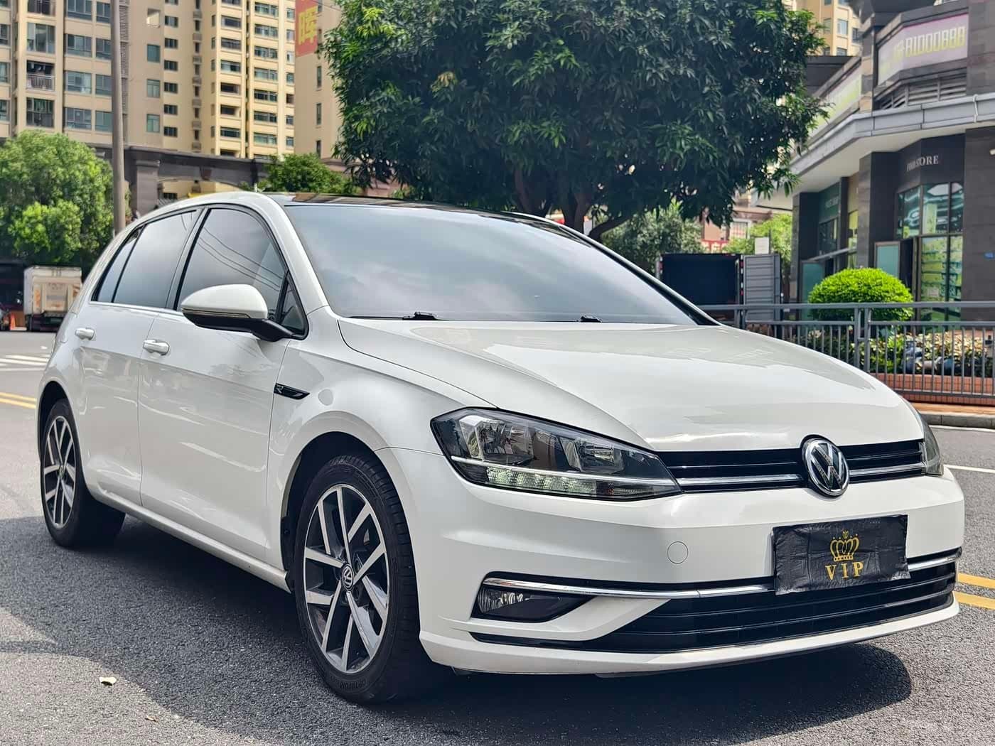 2020 Volkswagen Golf White, 60,000 km, China export – photo 3