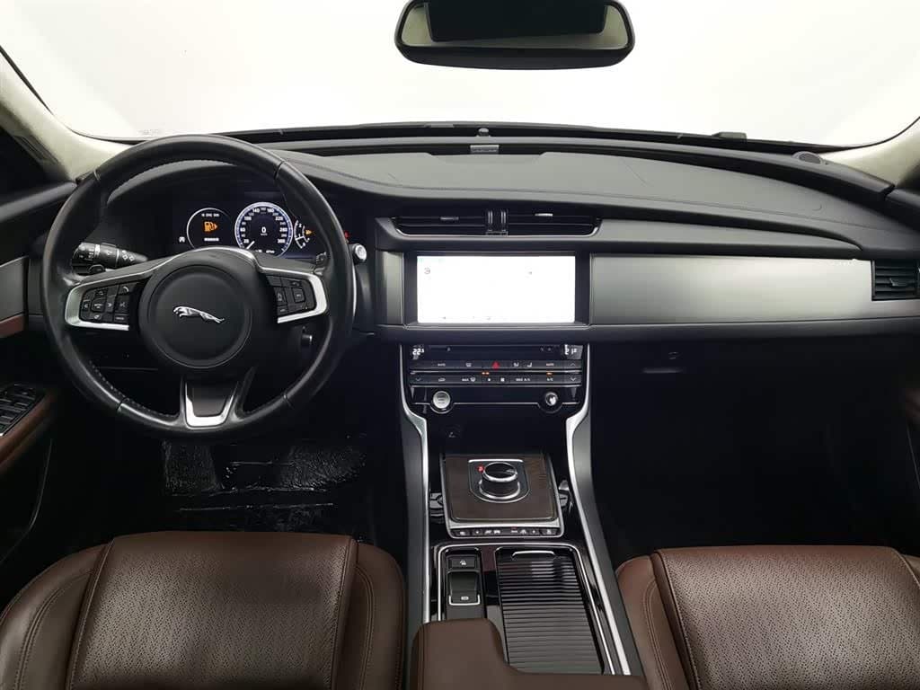 2017 Jaguar XFL White, 90,300 km, China export – photo 5