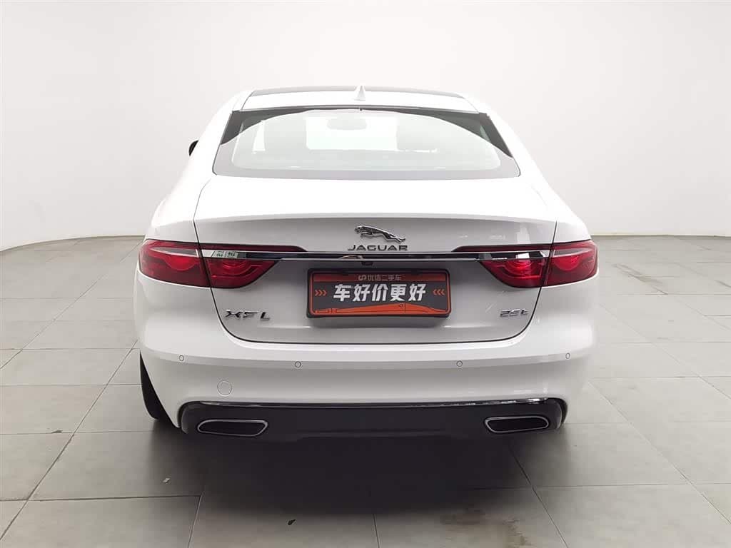 2017 Jaguar XFL White, 90,300 km, China export – photo 4