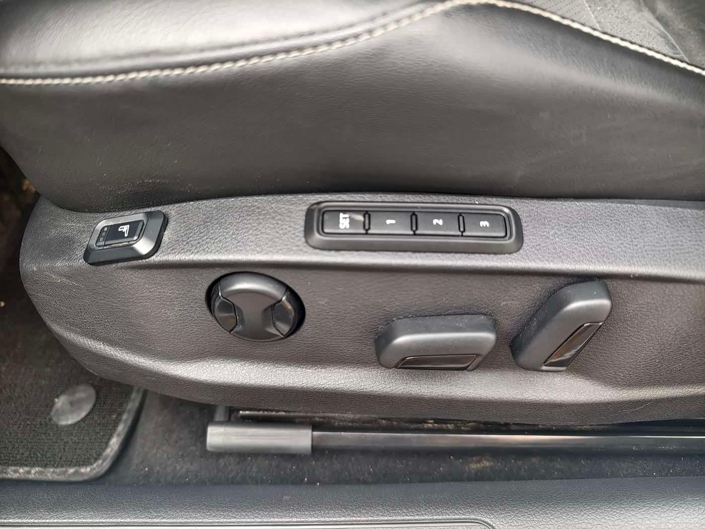 2020 Volkswagen Golf White, 60,000 km, China export – photo 12
