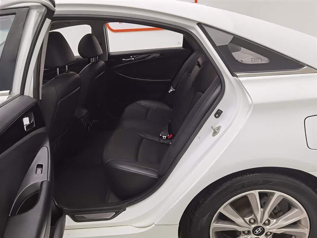 2014 Hyundai Sonata White, 98,600 km, China export – photo 15