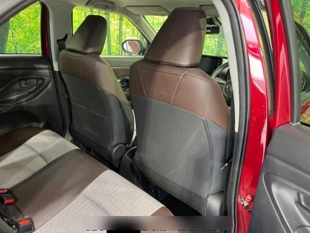 2022 Toyota YARIS CROSS Red, 64,500 km, China export – photo 17