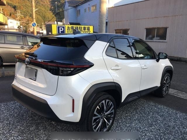 2022 Toyota YARIS CROSS White, 18,400 km, China export – photo 3