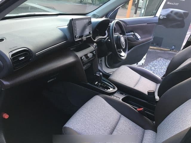 2022 Toyota YARIS CROSS White, 18,400 km, China export – photo 13