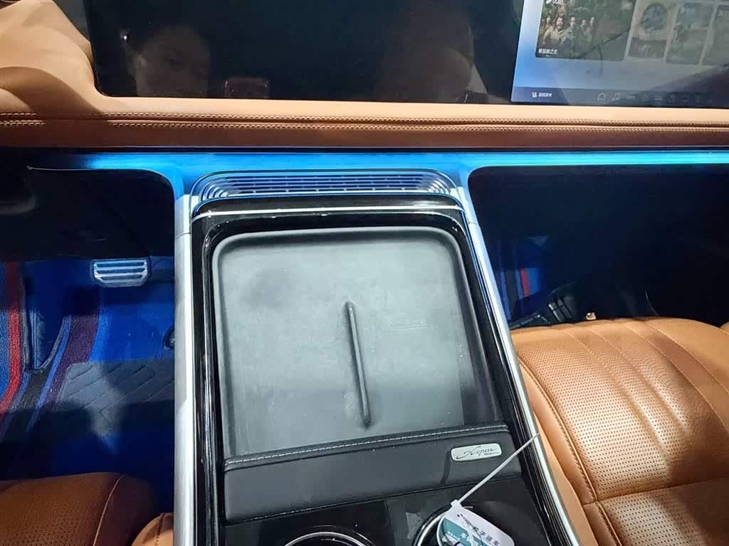2022 XPeng G9 White, 29,900 km, China export – photo 10