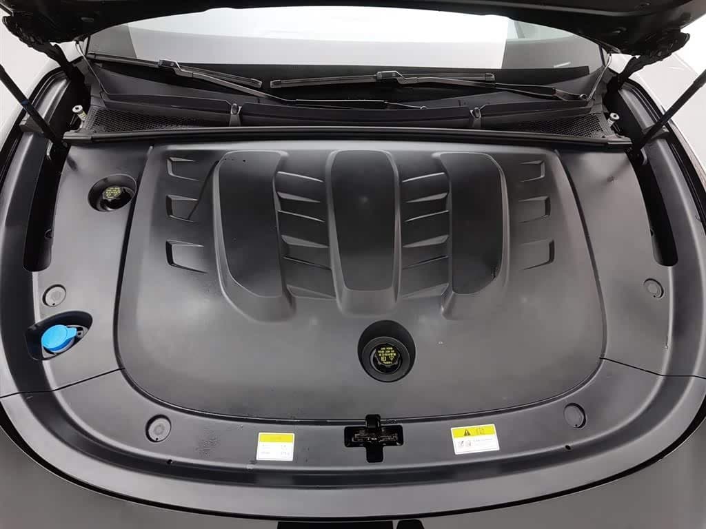 2023 Voyah Auto VOYAH Zhuiguang Black, 47,700 km, China export – photo 6