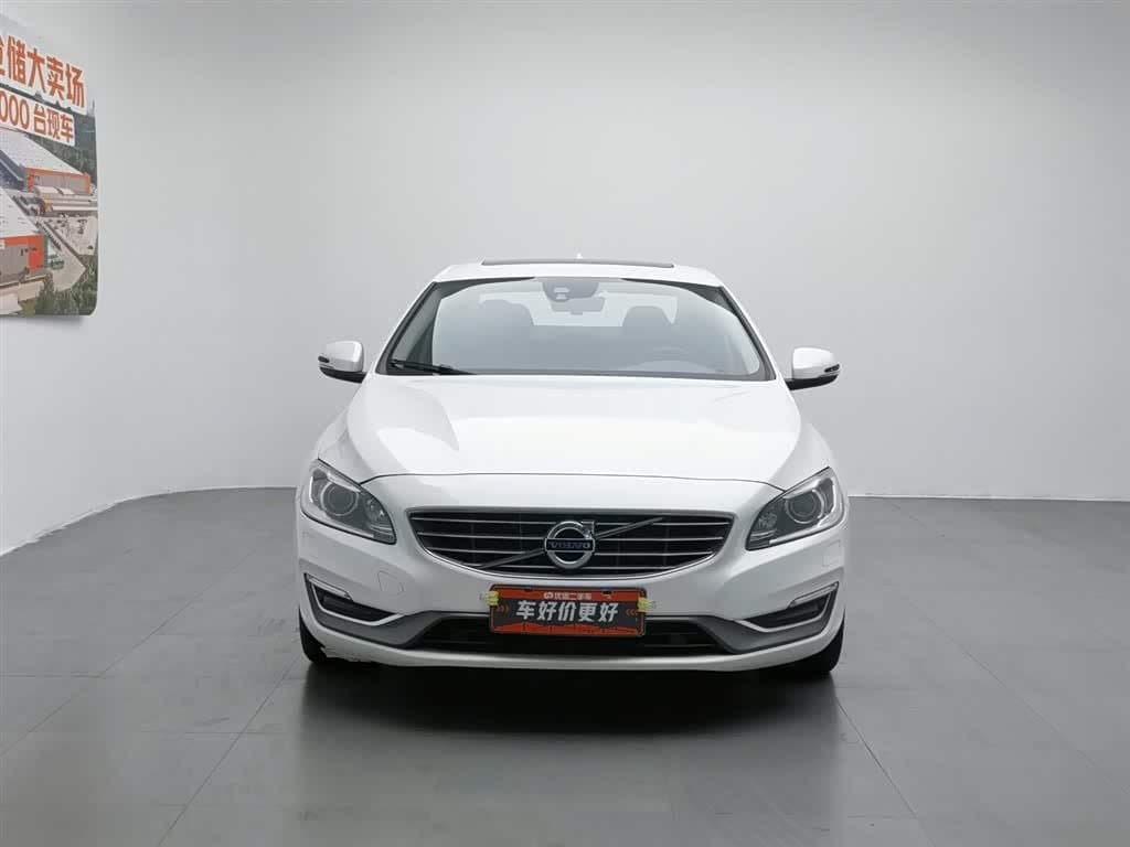2016 Volvo S60 White, 87,600 km, China export – photo 3