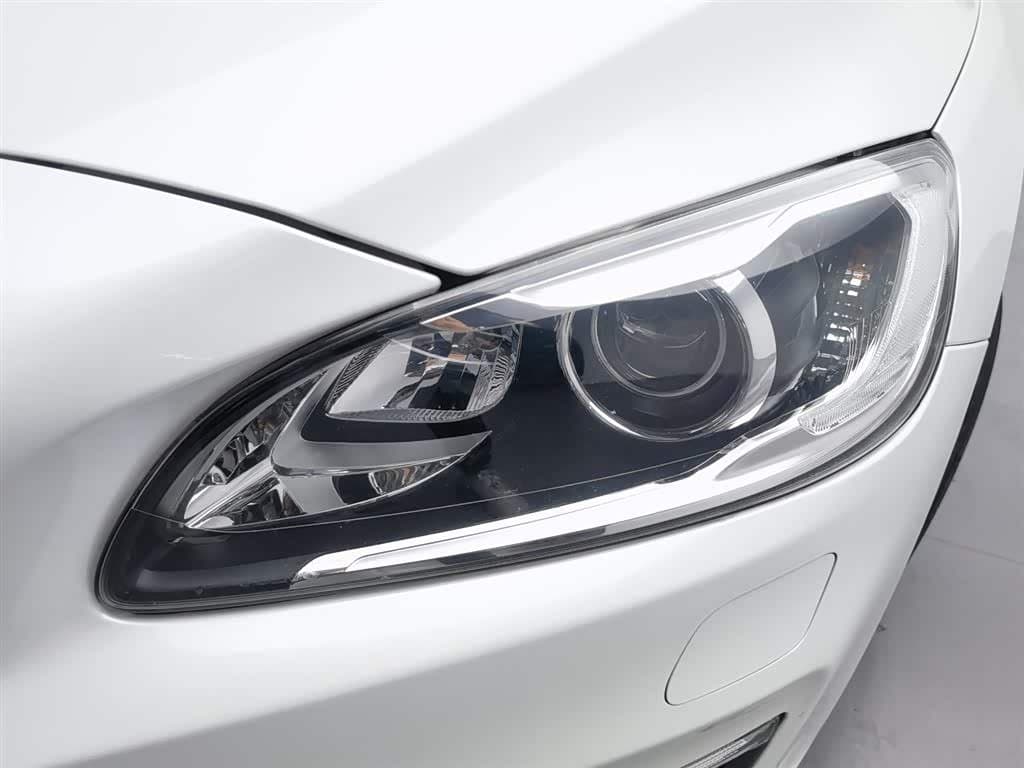 2016 Volvo S60 White, 87,600 km, China export – photo 7