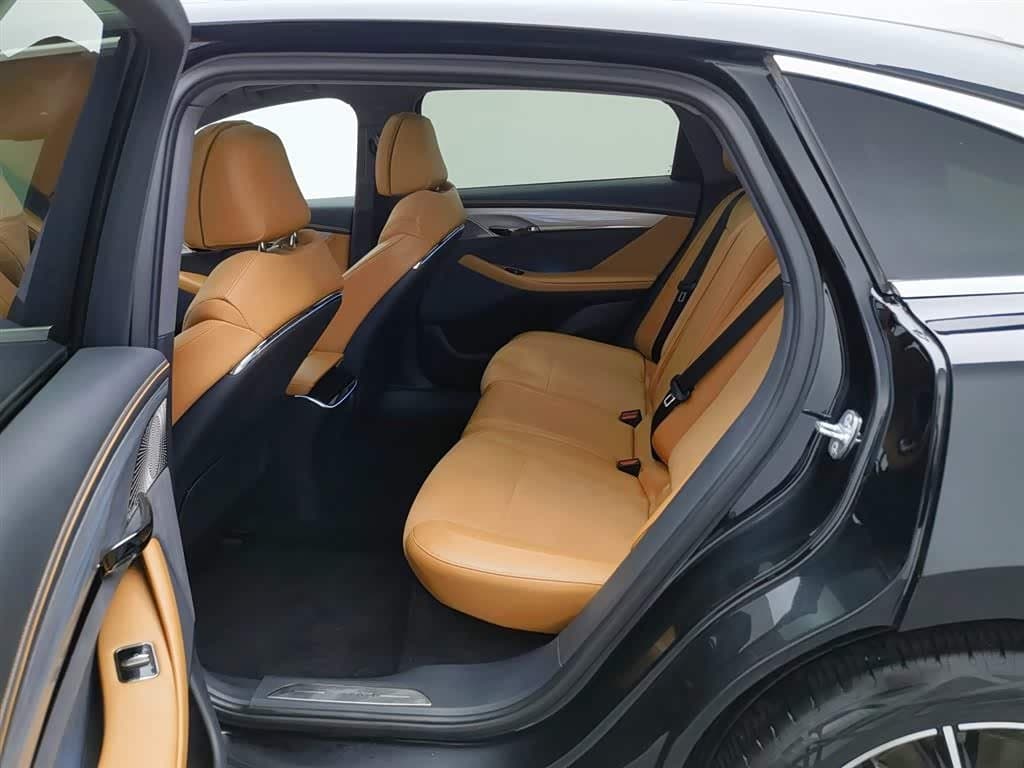 2023 Voyah Auto VOYAH Zhuiguang Black, 47,700 km, China export – photo 15