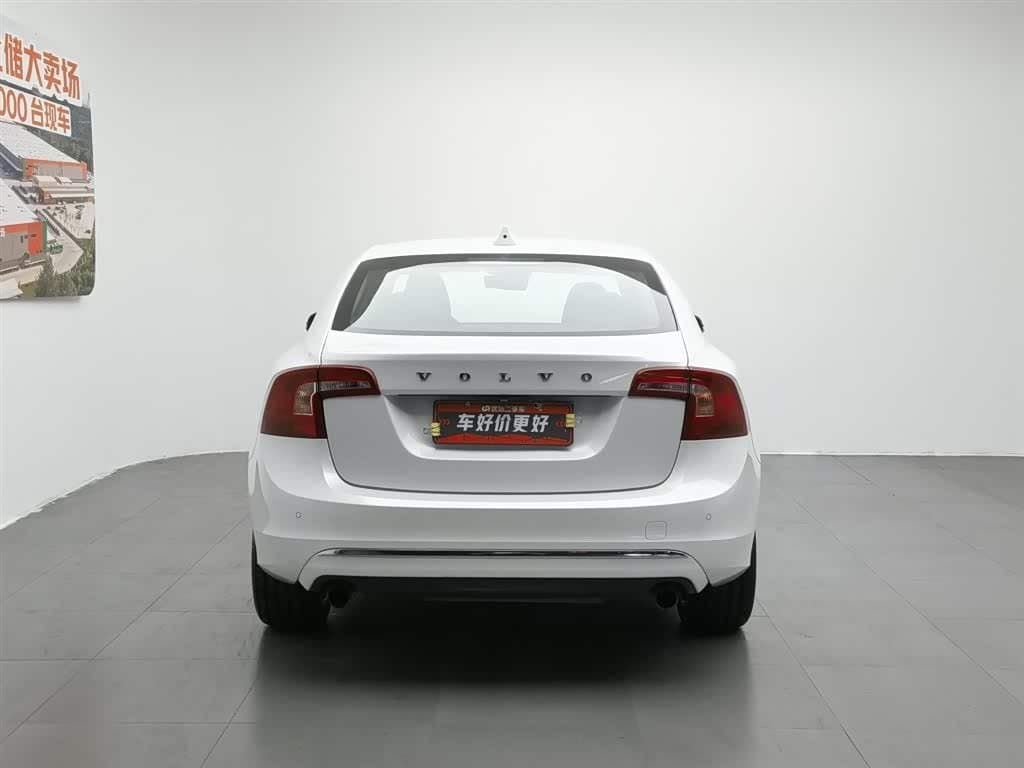 2016 Volvo S60 White, 87,600 km, China export – photo 4