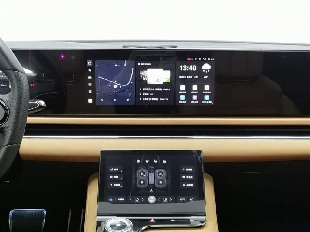 2023 Voyah Auto VOYAH Zhuiguang Black, 47,700 km, China export – photo 12