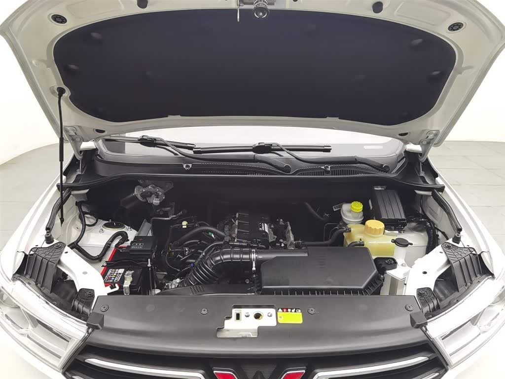 2019 Wuling Motors Wuling Hongguang White, 33,300 km, China export – photo 6