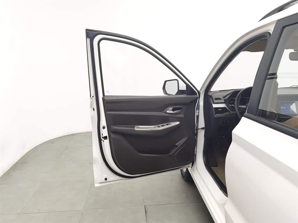 2019 Wuling Motors Wuling Hongguang White, 33,300 km, China export – photo 8