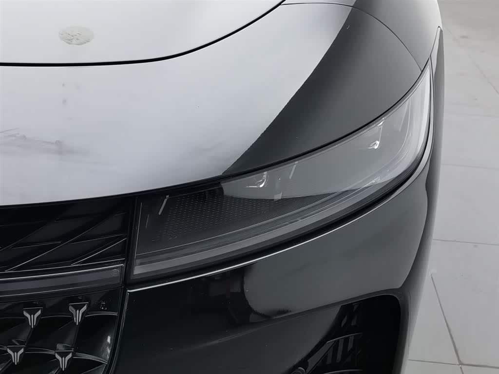 2023 Voyah Auto VOYAH Zhuiguang Black, 47,700 km, China export – photo 7