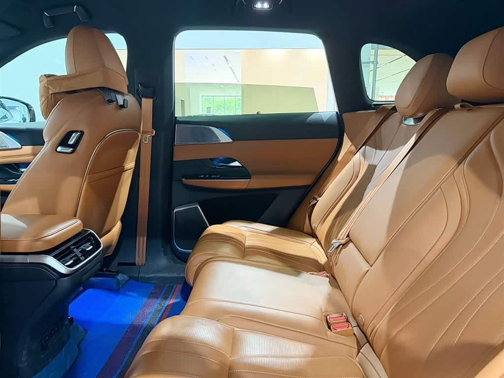2022 XPeng G9 White, 29,900 km, China export – photo 11