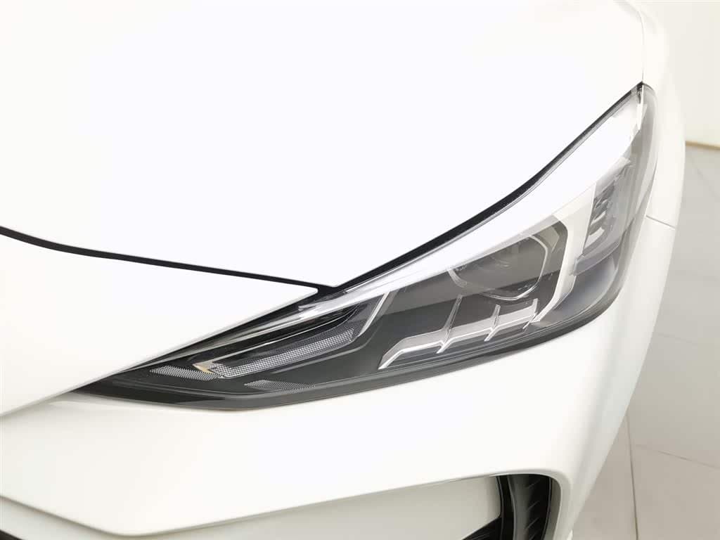 2020 MG MG5 White, 46,300 km, China export – photo 7
