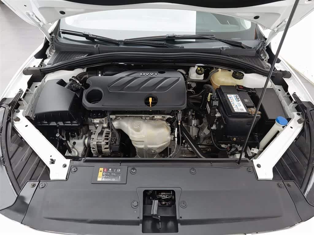 2020 MG MG5 White, 46,300 km, China export – photo 6