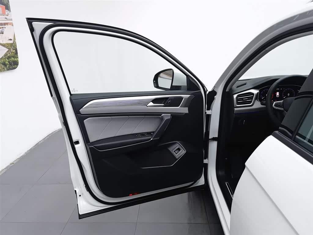 2023 Volkswagen Tayron White, 21,100 km, China export – photo 8