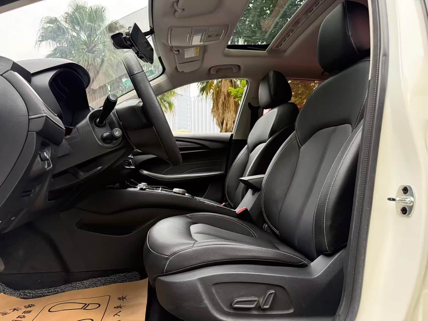 2018 Roewe Ei5 White, 54,000 km, China export – photo 13