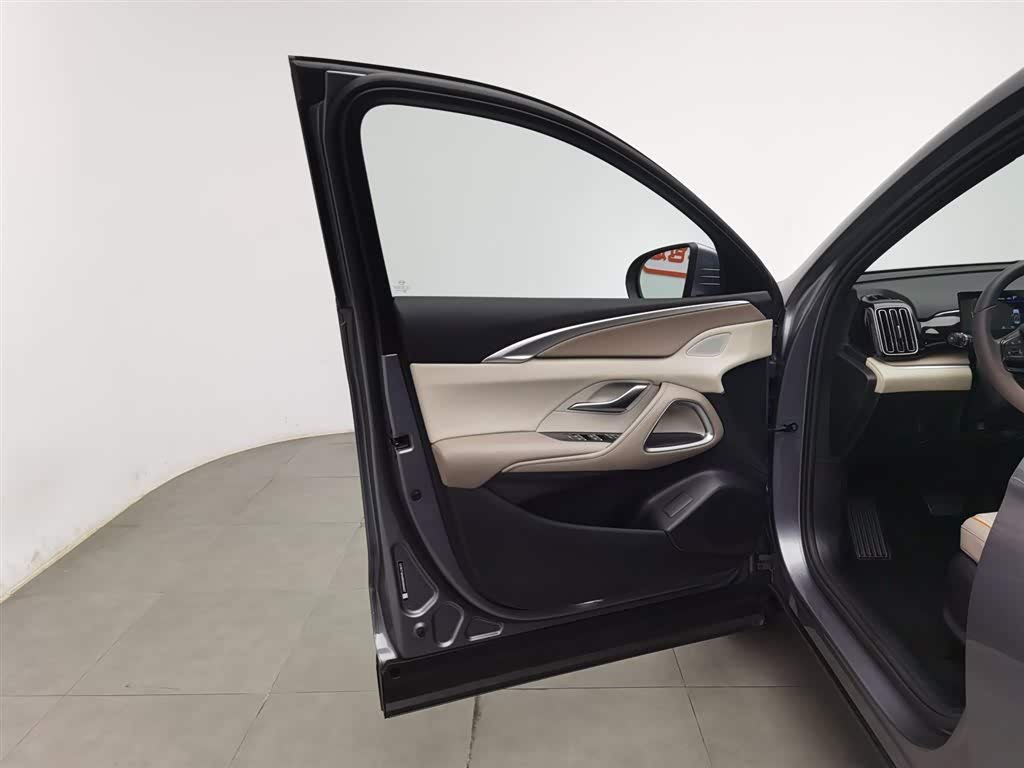 2024 BYD Song Pro New Energy 银灰色, 126,500 km, China export – photo 8