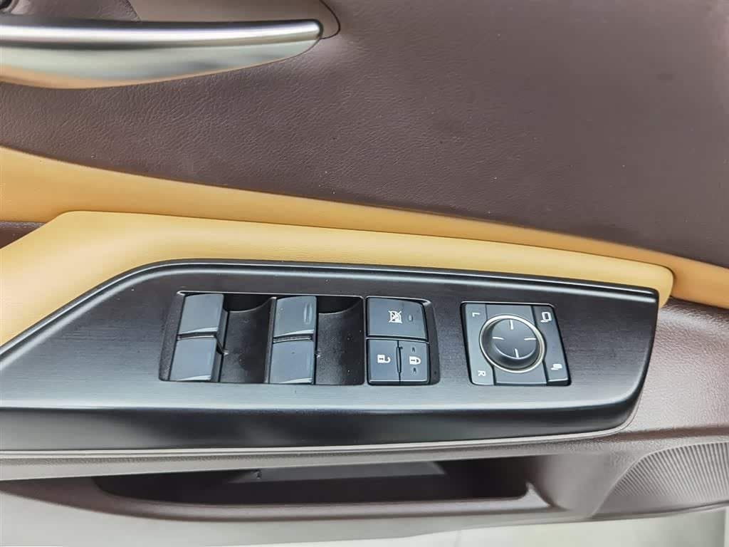 2019 Lexus ES 银灰色, 128,000 km, China export – photo 9