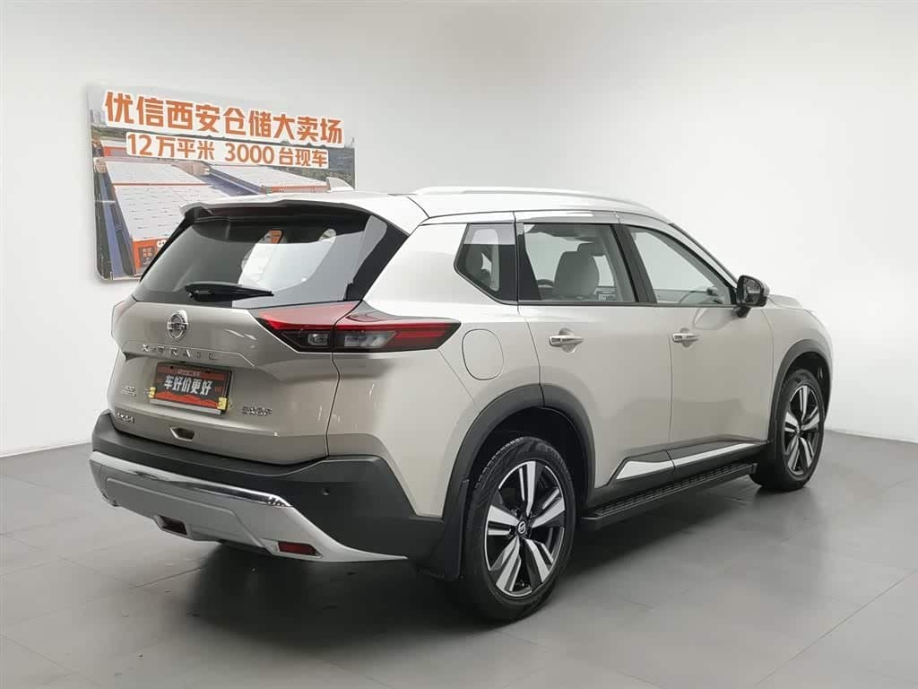 2021 Nissan X-Trail 银灰色, 68,400 km, China export – photo 2