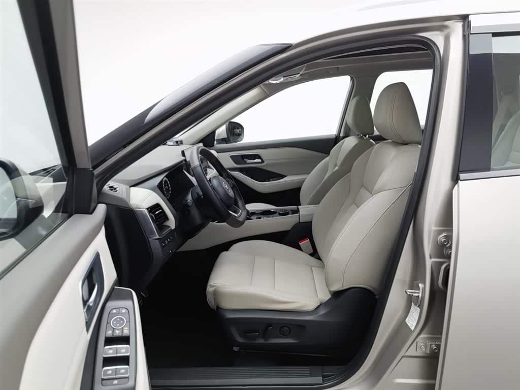 2021 Nissan X-Trail 银灰色, 68,400 km, China export – photo 10
