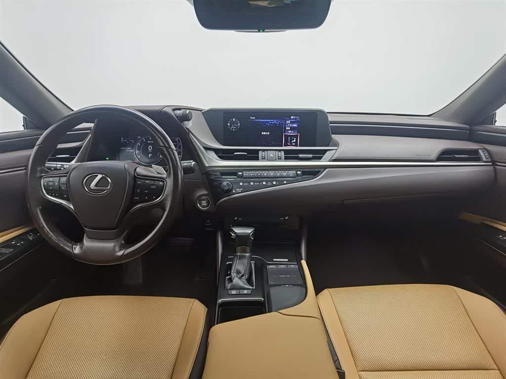 2019 Lexus ES 银灰色, 128,000 km, China export – photo 5