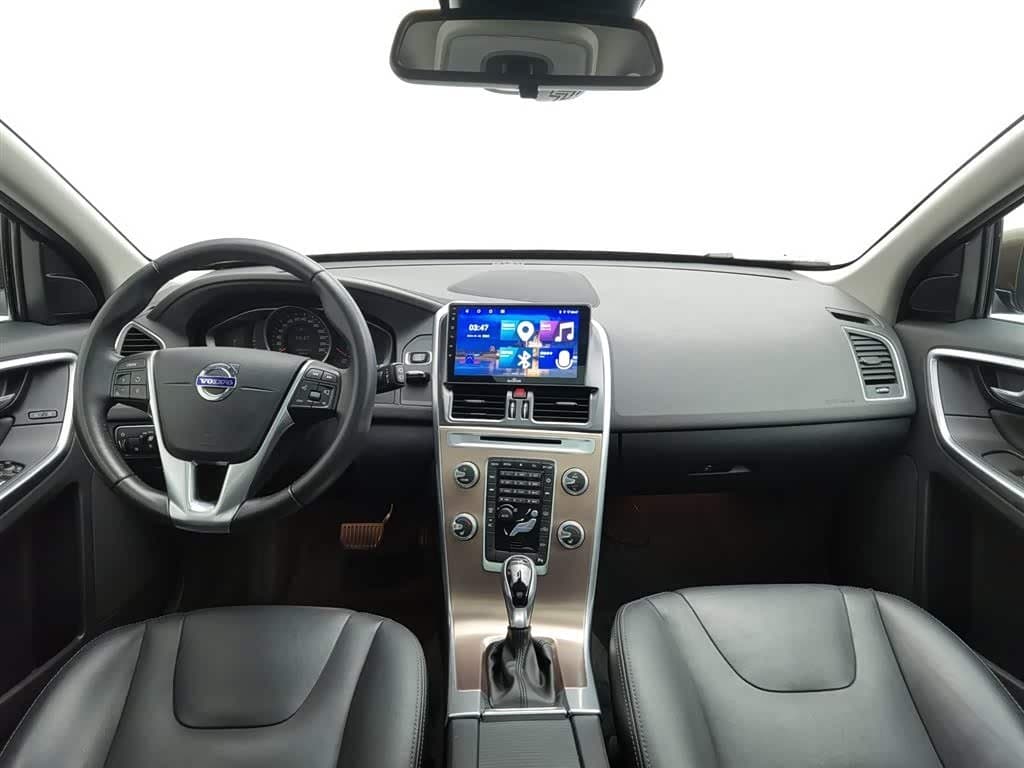 2017 Volvo XC60 Champagne, 68,900 km, China export – photo 5