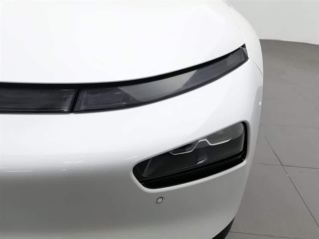 2020 XPeng P7 White, 94,800 km, China export – photo 7