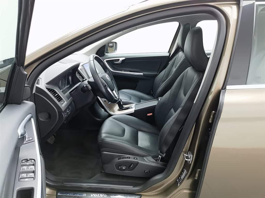 2017 Volvo XC60 Champagne, 68,900 km, China export – photo 9