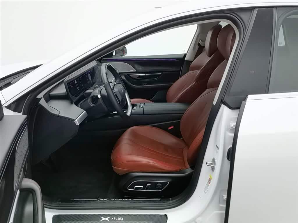 2020 XPeng P7 White, 94,800 km, China export – photo 10