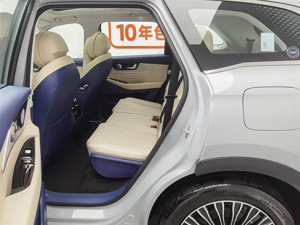 2024 Chery Fengyun Fengyun T9 银灰色, 27,600 km, China export – photo 15