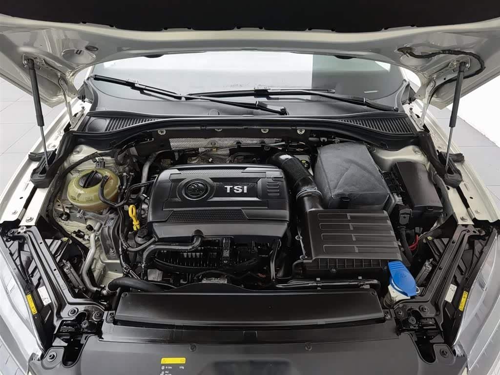 2017 Škoda Superb Yellow, 147,400 km, China export – photo 6