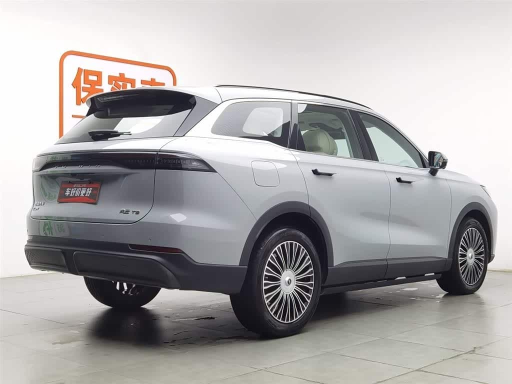 2024 Chery Fengyun Fengyun T9 银灰色, 27,600 km, China export – photo 2