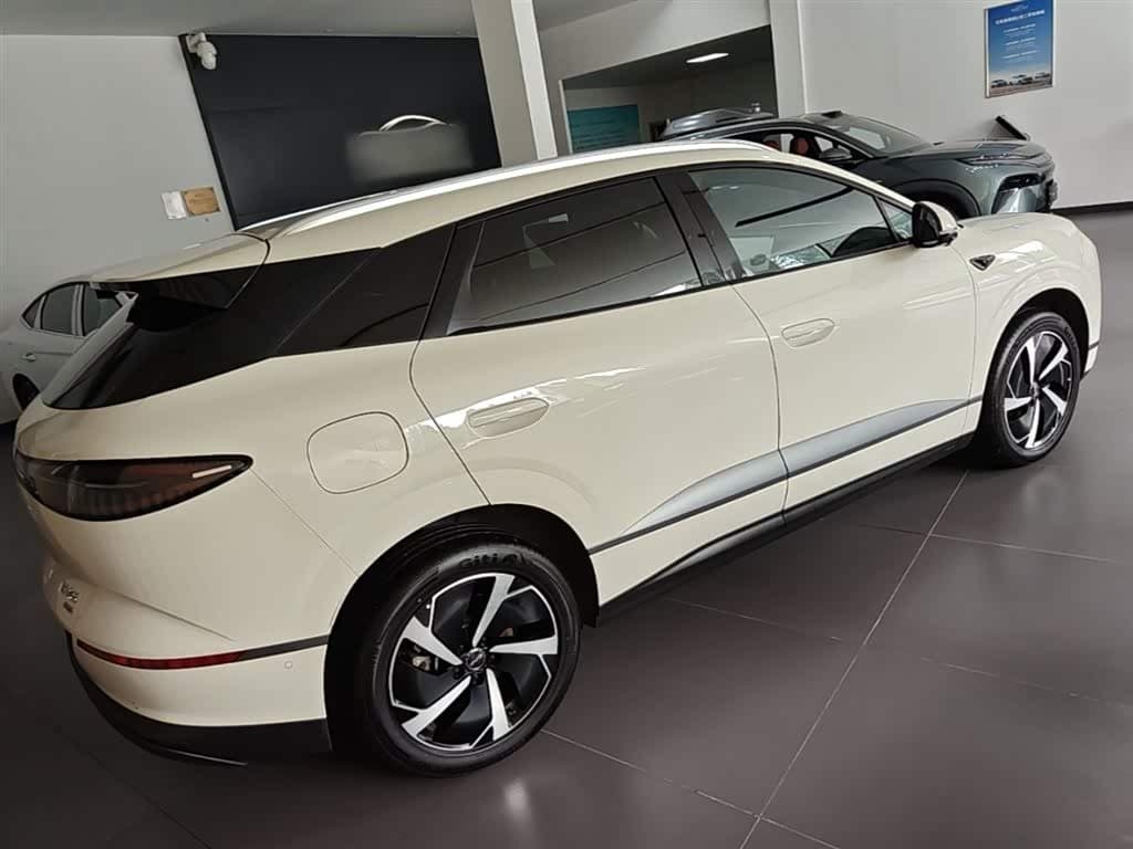 2025 BYD Sealion 06 New Energy White, 9,000 km, China export – photo 7