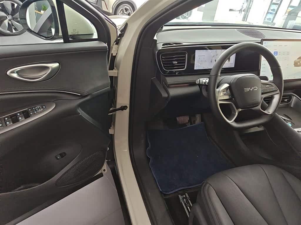 2025 BYD Sealion 06 New Energy White, 9,000 km, China export – photo 16