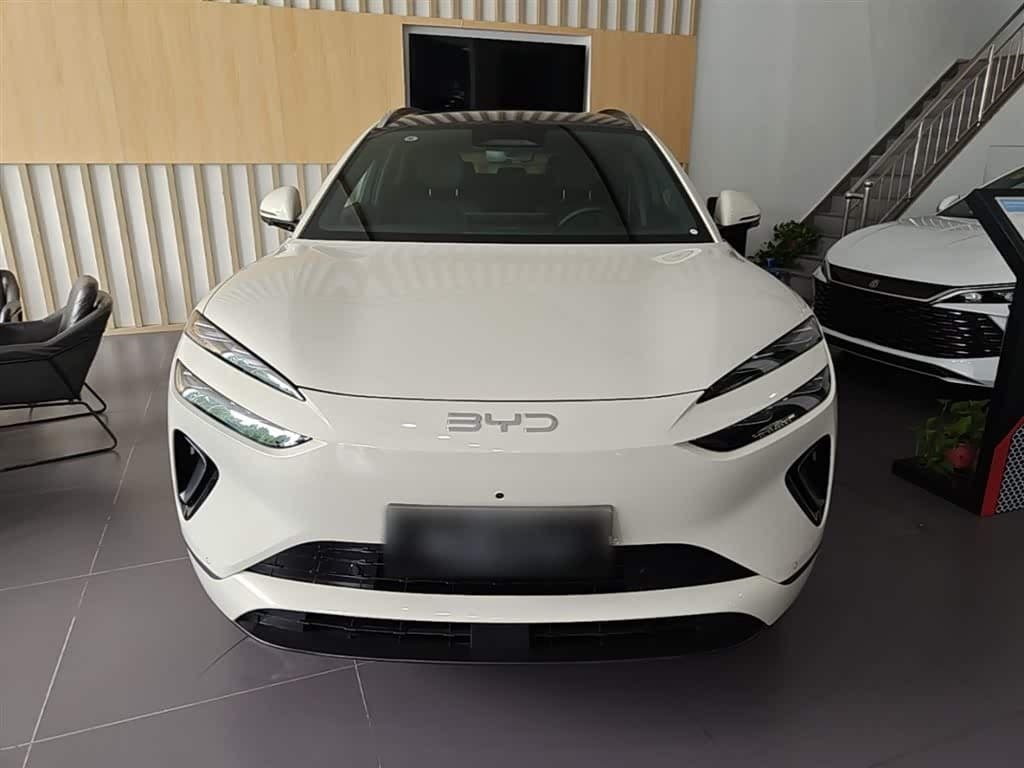 2025 BYD Sealion 06 New Energy White, 9,000 km, China export – photo 3